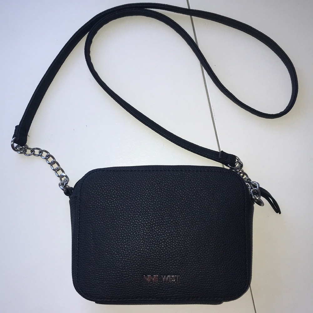 SOLD🎄☃️ Nine West purse - Picture 1 of 5